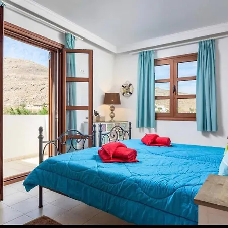 Chromata Luxury Villas *